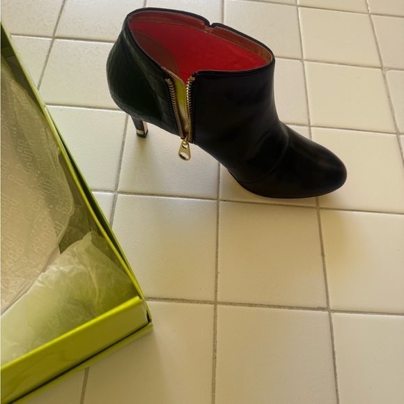 Ted Baker gorgeous black leather bootie - Picture 4 of 6